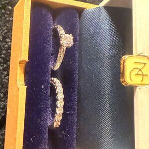 Noam carver & Maple Leaf ring set